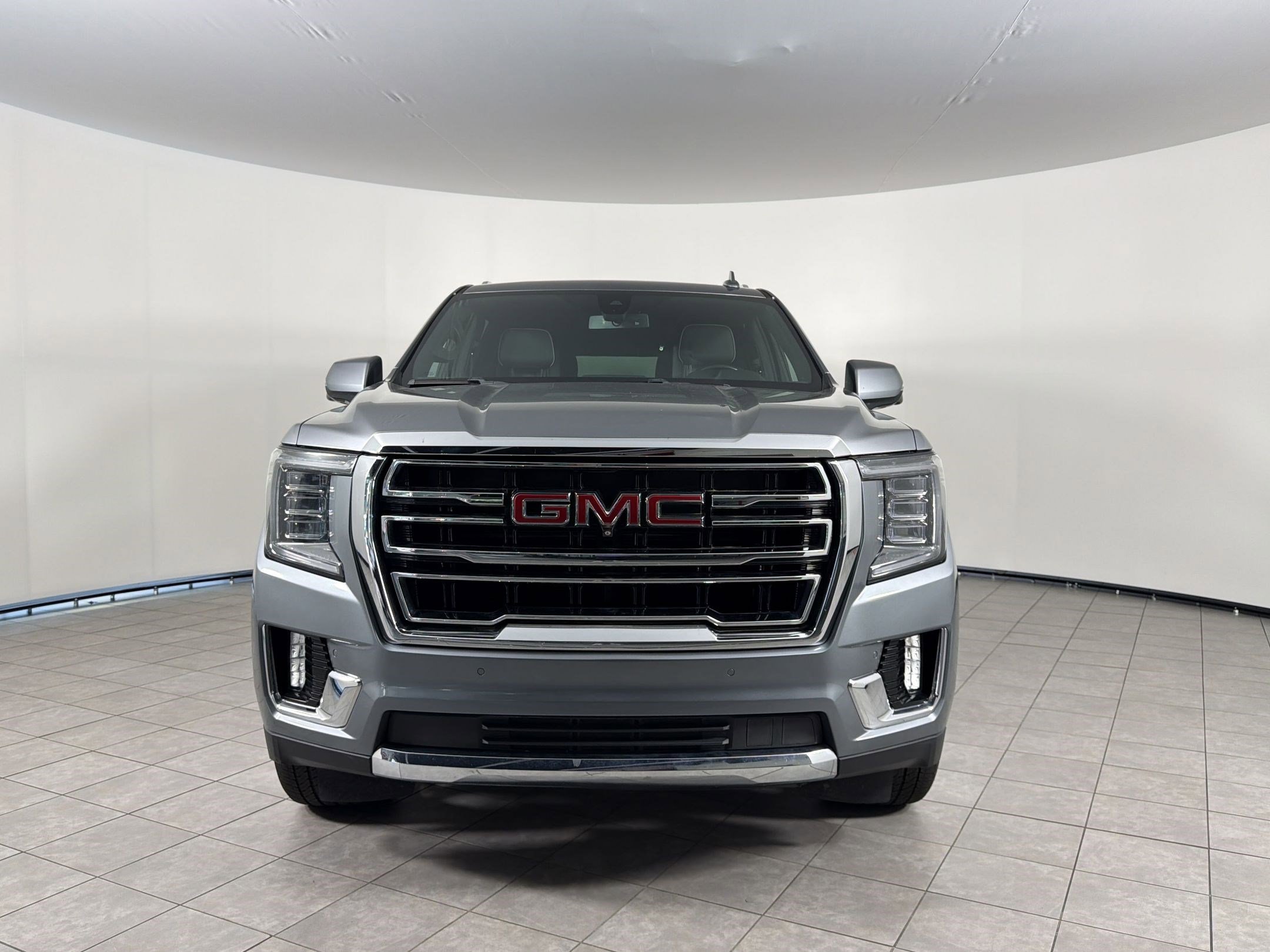 Used 2021 GMC Yukon XL SLT w/ SLT Luxury Plus Package AWD/4WD image 5