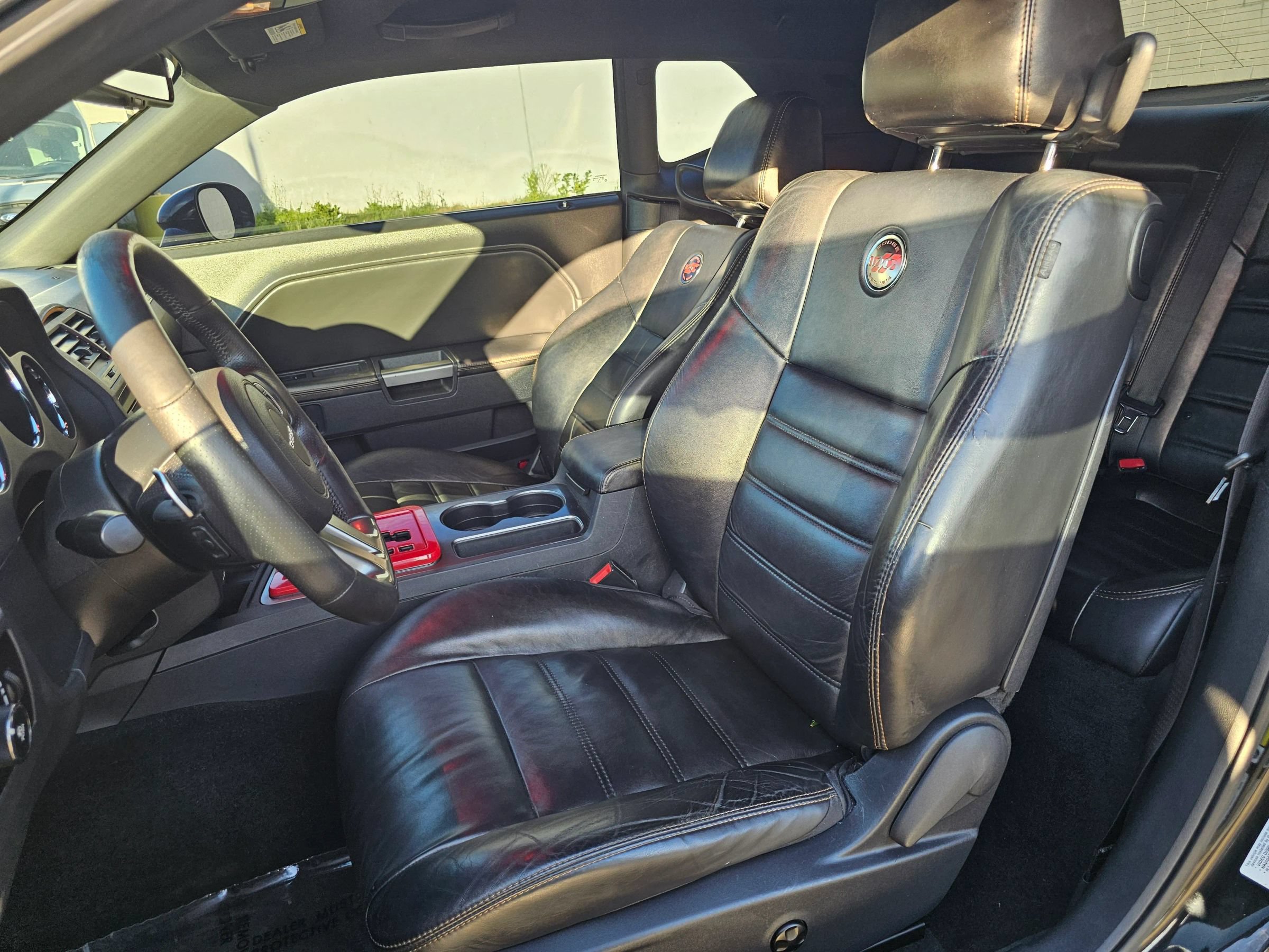 Used 2014 Dodge Challenger SXT RWD image 15