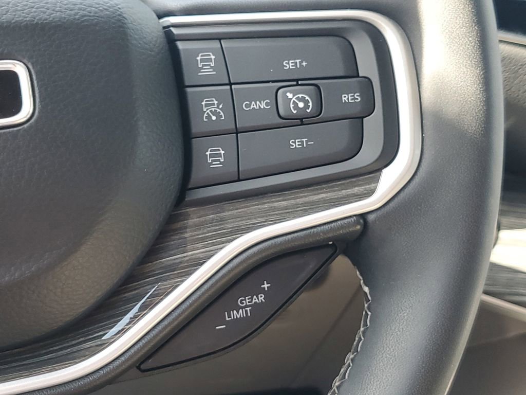 Used 2022 Jeep Wagoneer Series III w/ Premium Group I image 31