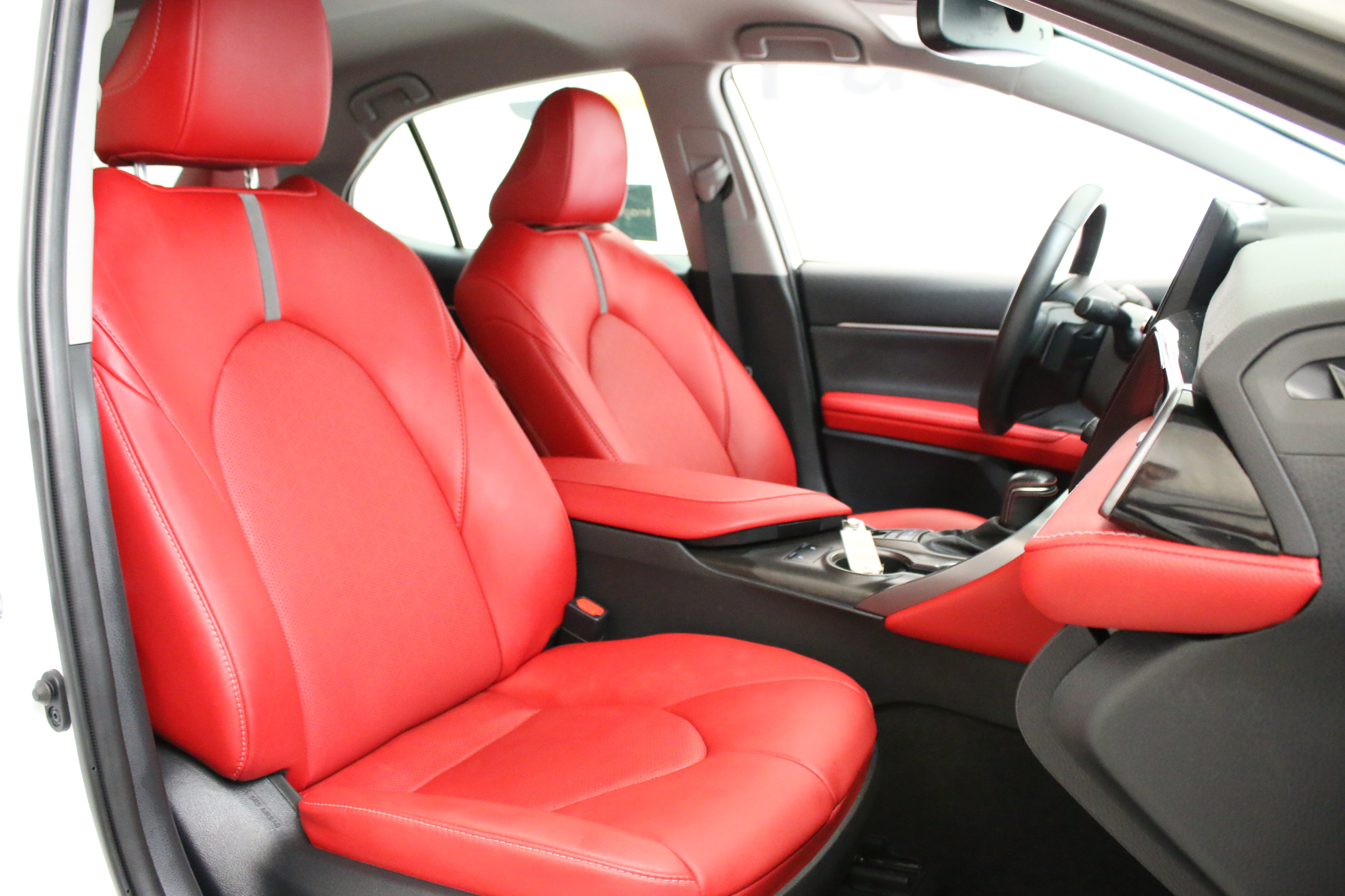 Used 2023 Toyota Camry XSE w/ TRD Appearance Package (TMS) FWD image 30