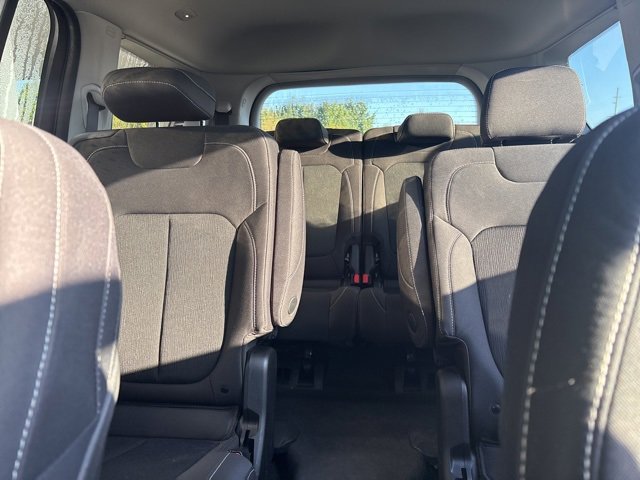 Used 2023 Jeep Grand Cherokee L Laredo w/ Luxury Tech Group I image 16