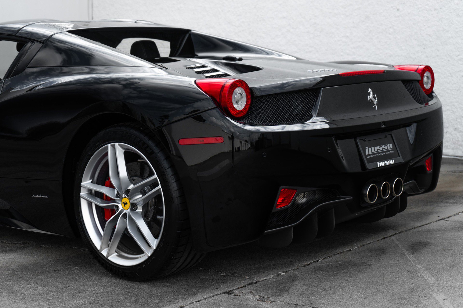 Used 2013 Ferrari 458 Spider image 31