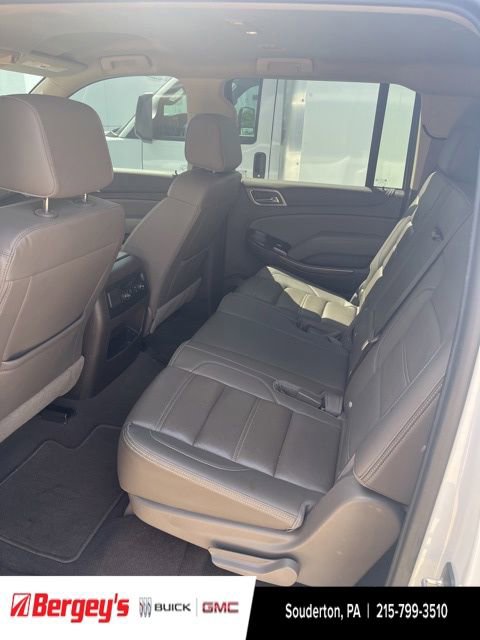 Used 2020 GMC Yukon XL Denali w/ Enhanced Security Package AWD/4WD image 9