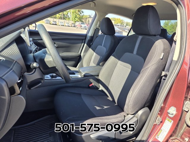Used 2025 Nissan Sentra SV FWD image 8
