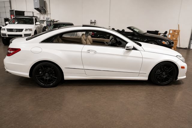 Used 2011 Mercedes-Benz E 550 Coupe image 4