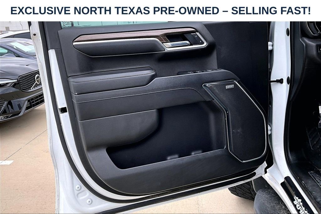 Used 2022 Chevrolet Silverado 1500 LT Trail Boss w/ Convenience Package II AWD/4WD image 22