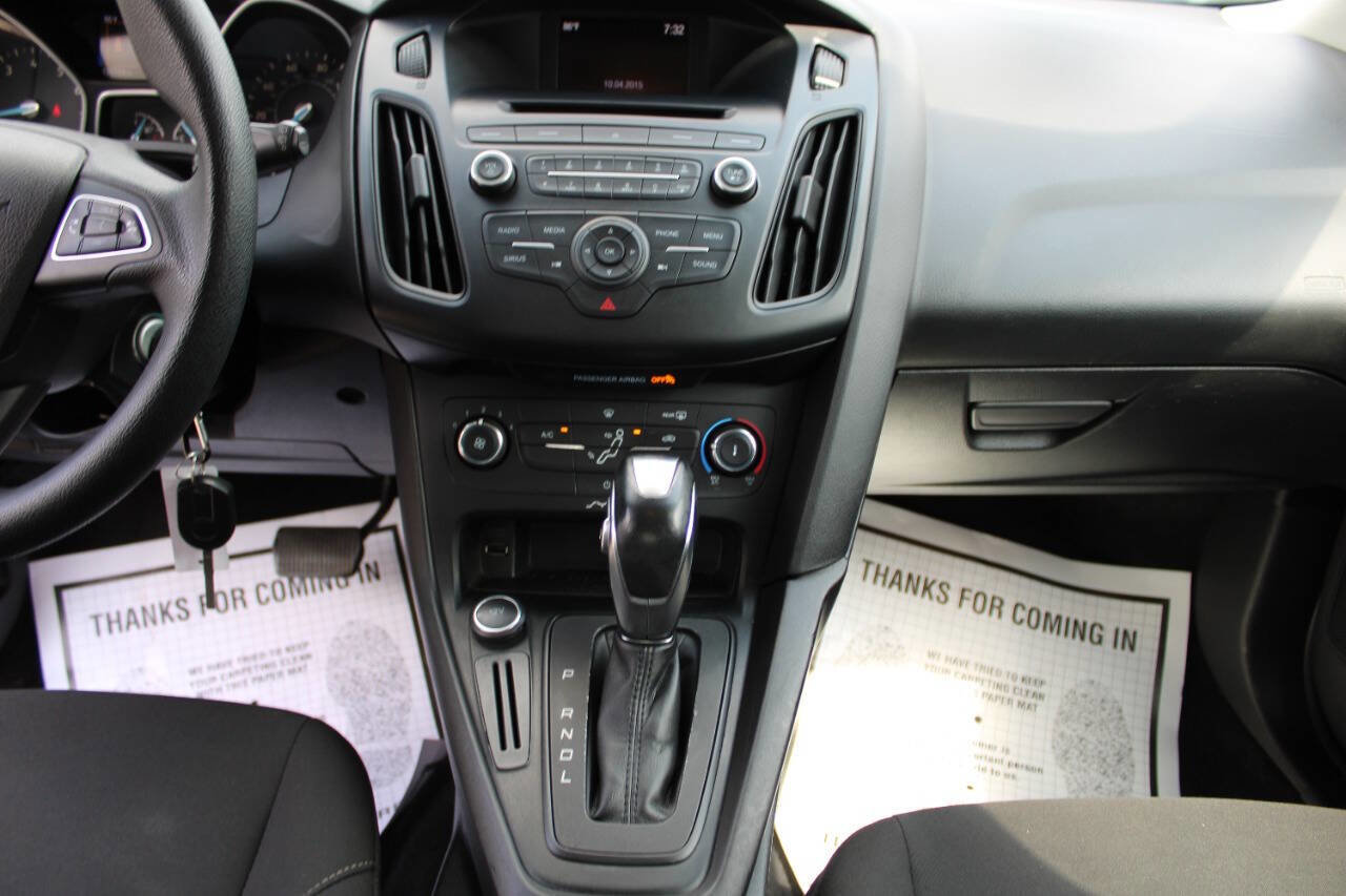 Used 2016 Ford Focus SE image 33