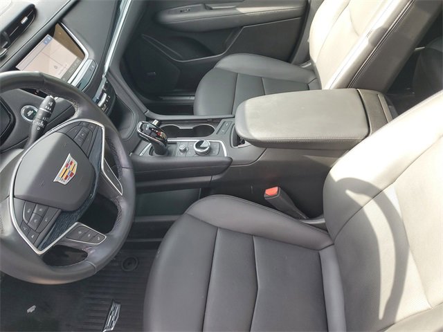 Certified 2023 Cadillac XT5 Premium Luxury w/ LPO, Floor Liner Package image 26