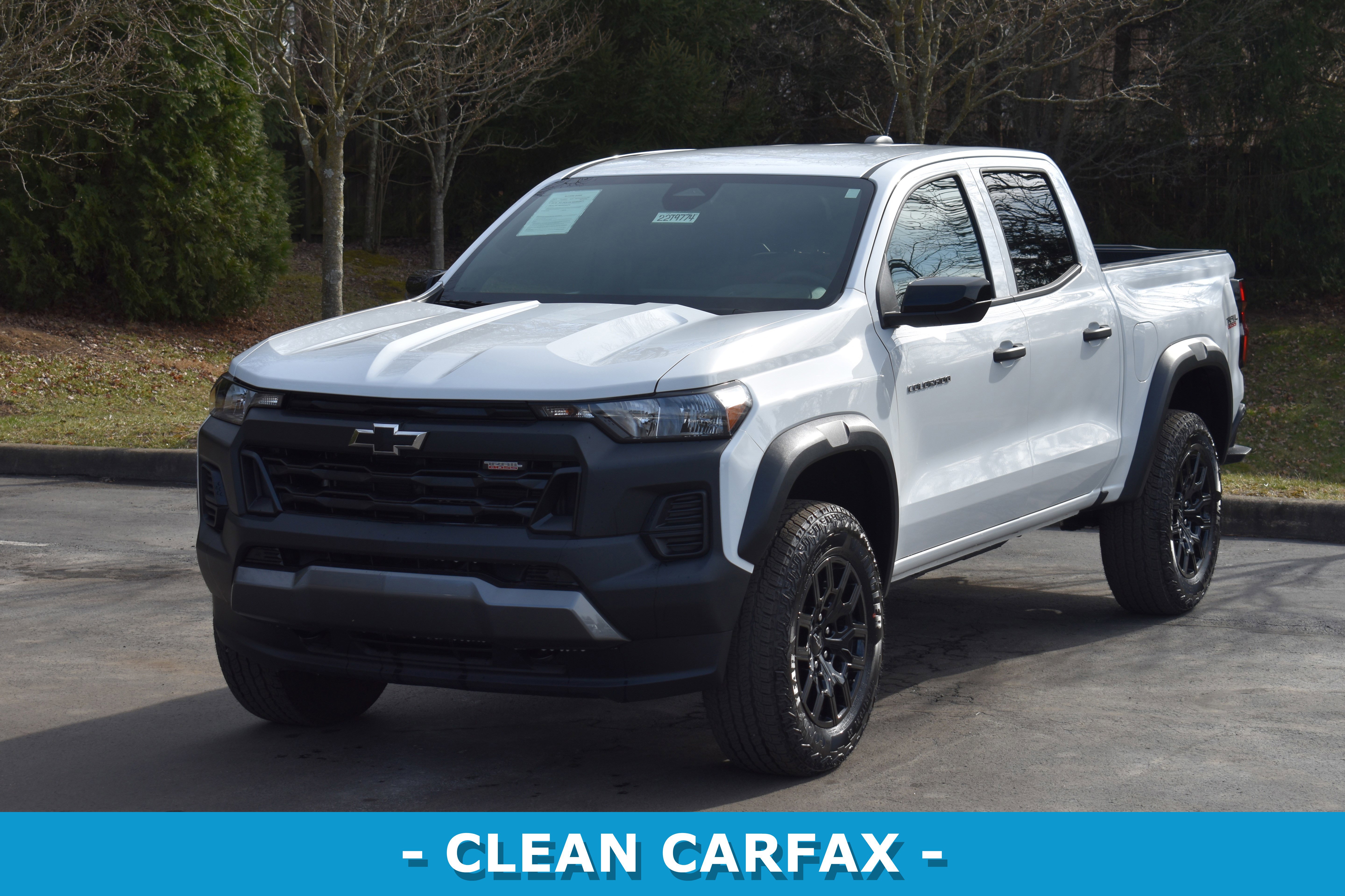 Used 2024 Chevrolet Colorado Trail Boss w/ Advanced Trailering Package image 3