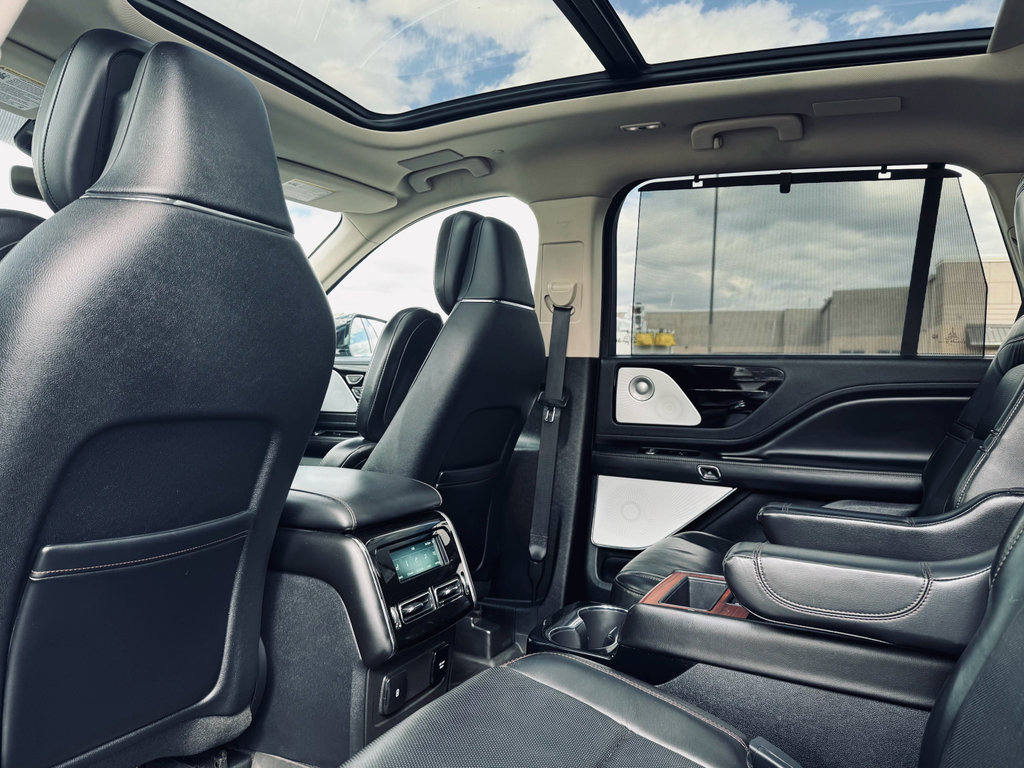 Used 2021 Lincoln Aviator Reserve w/ Equipment Group 202A image 28