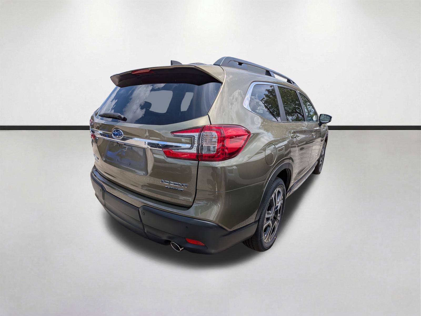 New 2026 Subaru Ascent Limited AWD/4WD image 3