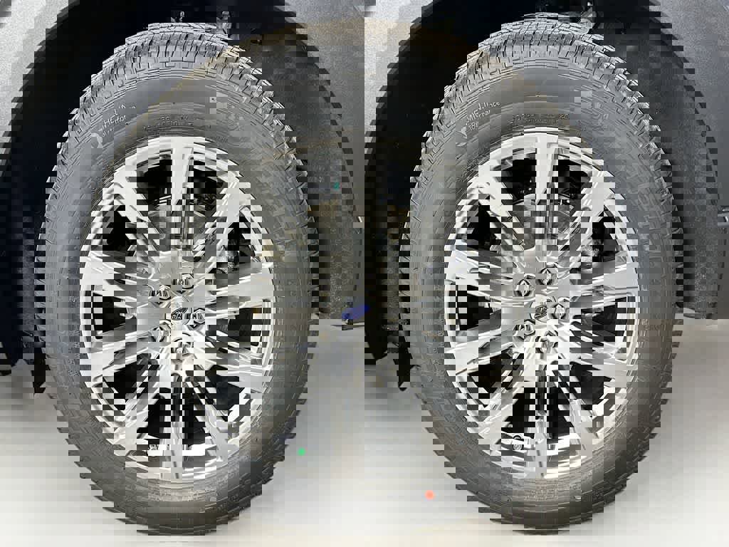 New 2025 Ford Explorer Platinum image 8