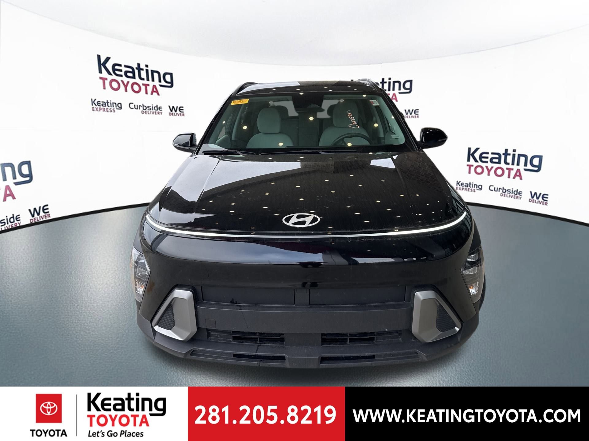 Used 2024 Hyundai Kona SEL image 2