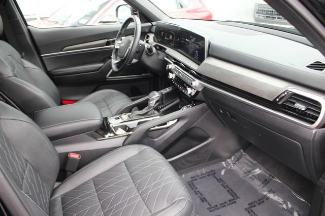 Used 2024 Kia Telluride EX X-Line AWD/4WD image 33