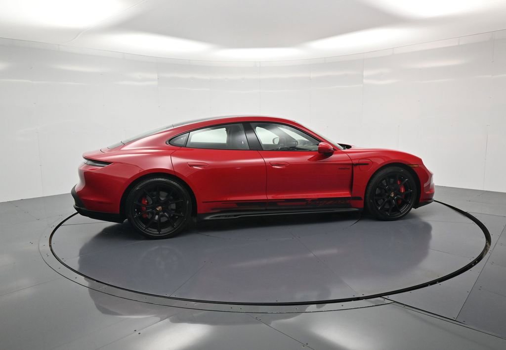 New 2026 Porsche Taycan GTS AWD/4WD image 31