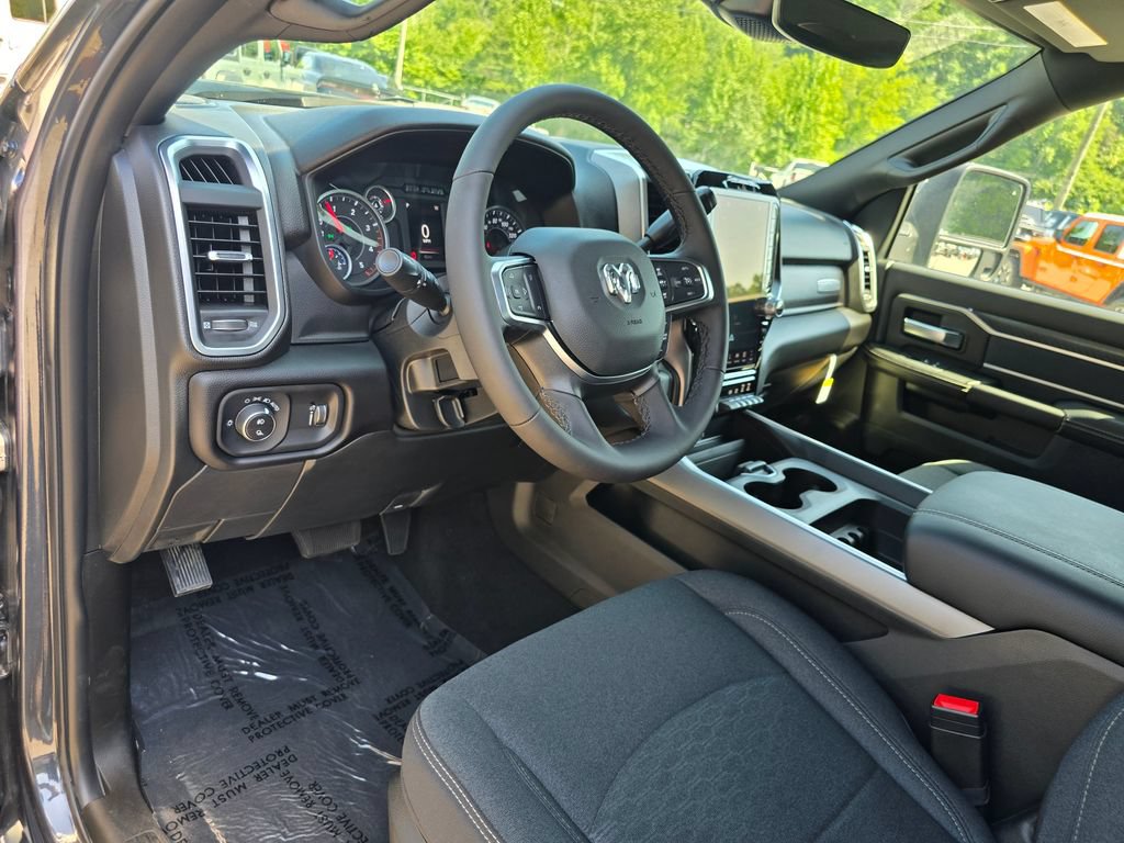 Used 2026 RAM 3500 Big Horn AWD/4WD image 24