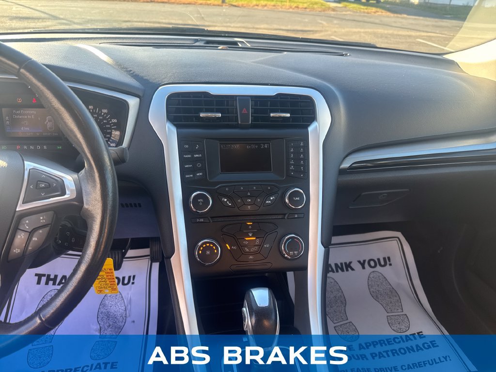 Used 2013 Ford Fusion SE FWD image 19