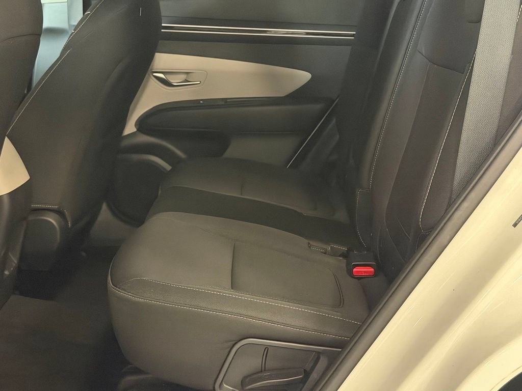 Certified 2024 Hyundai Tucson SE FWD image 21