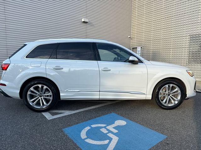 Used 2025 Audi Q7 3.0T Premium Plus w/ Premium Plus Package AWD/4WD image 6