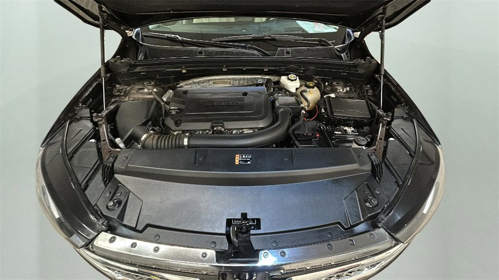 Used 2023 Buick Envision Avenir image 18