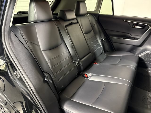 Used 2020 Toyota RAV4 XLE Premium AWD/4WD image 16