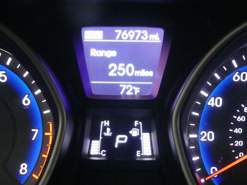 Used 2016 Hyundai Elantra GT FWD image 31