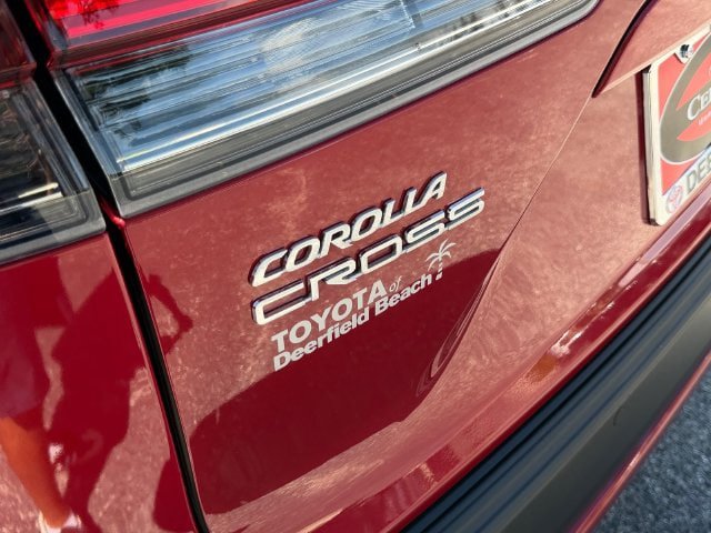 Used 2023 Toyota Corolla Cross XLE w/ Convenience Package AWD/4WD image 14