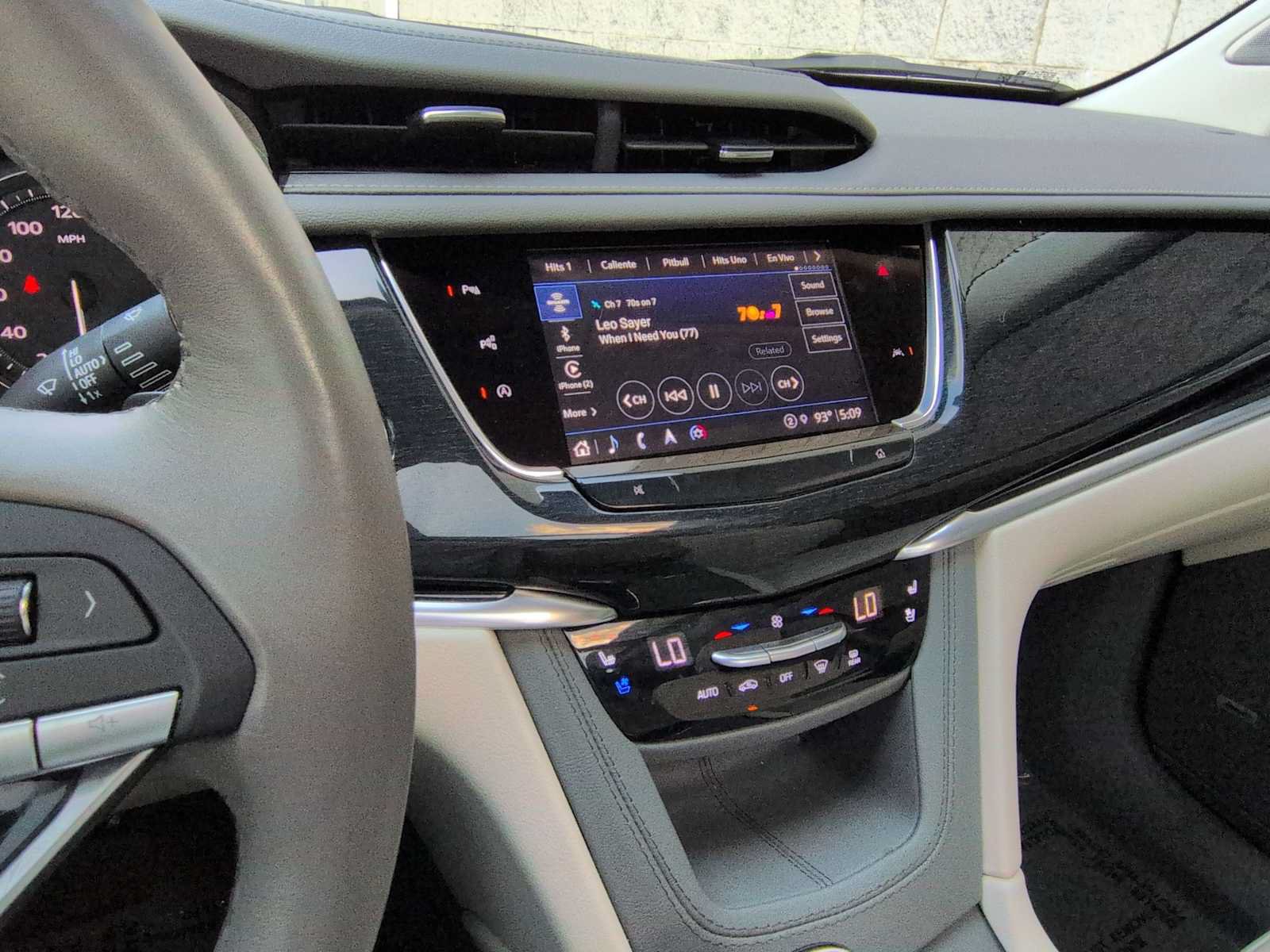Used 2024 Cadillac XT6 Premium Luxury w/ Technology Package AWD/4WD image 30