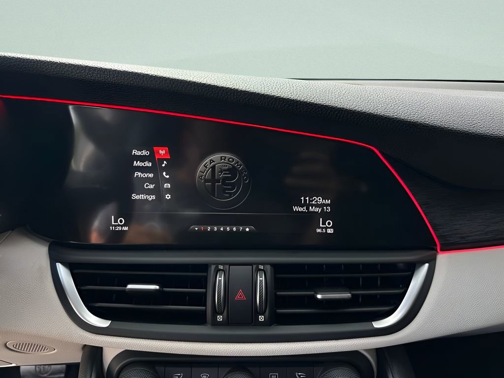 Used 2019 Alfa Romeo Giulia RWD image 14