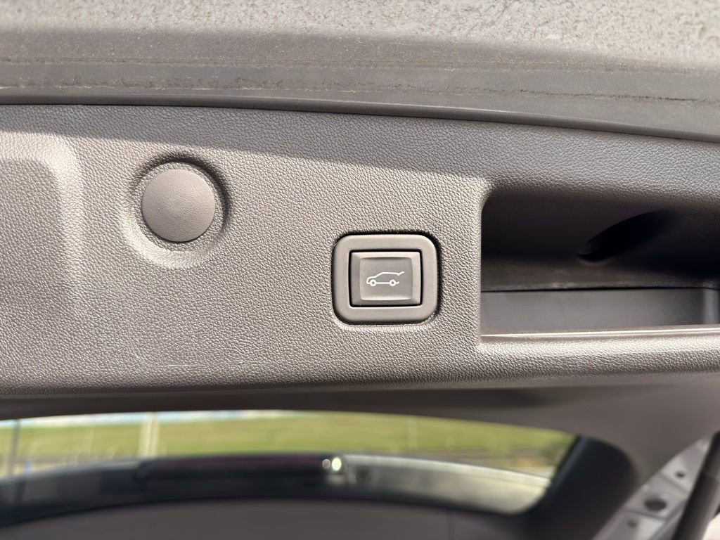 Used 2024 Chevrolet Equinox LT image 27