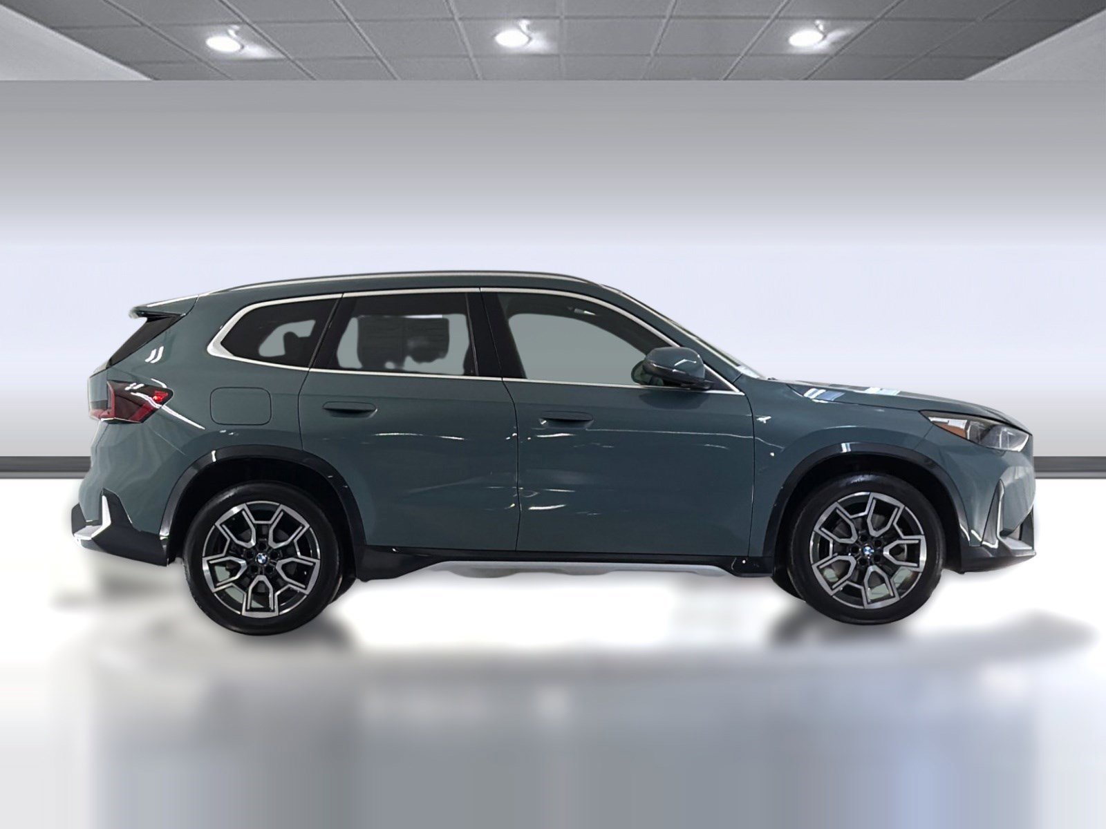 Used 2025 BMW X1 xDrive28i w/ Convenience Package AWD/4WD image 8