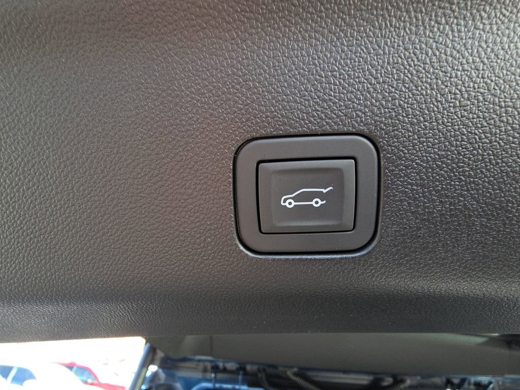 New 2026 Chevrolet Tahoe Premier w/ Sun And Tow Package AWD/4WD image 36