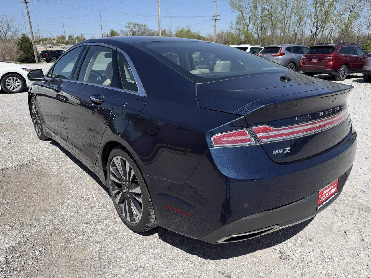 Used 2017 Lincoln MKZ Reserve FWD image 5
