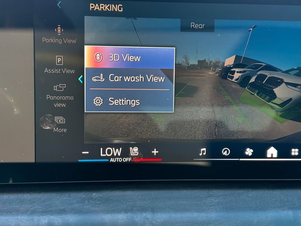 New 2026 BMW X6 xDrive40i image 25