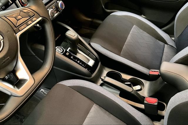 New 2025 Nissan Versa SV w/ Trunk Package FWD image 8