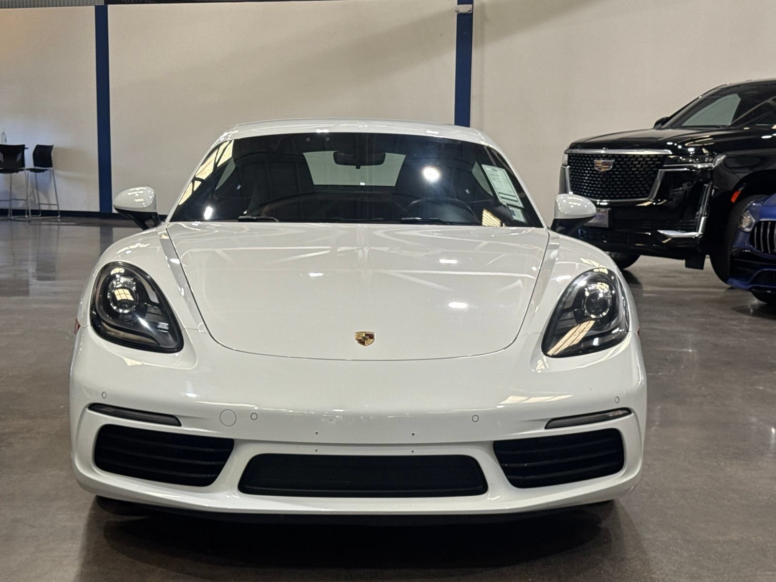 Used 2019 Porsche 718 Cayman RWD image 6