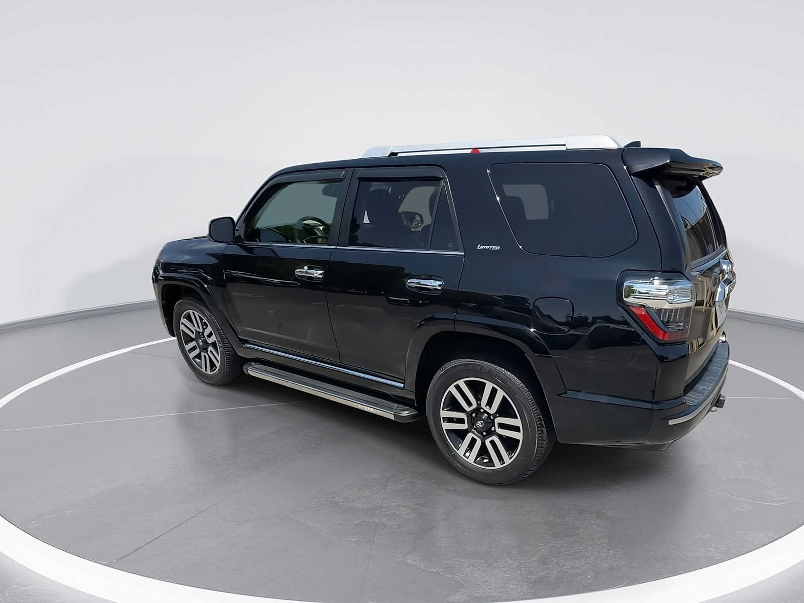 Used 2020 Toyota 4Runner Limited AWD/4WD image 6
