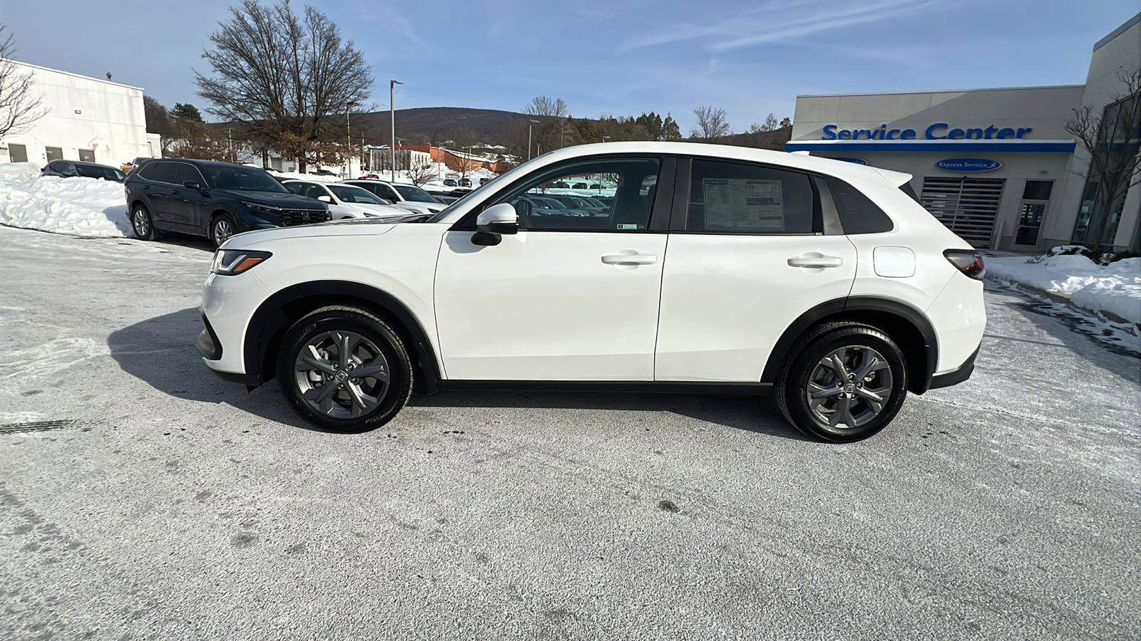 New 2026 Honda HR-V LX image 7