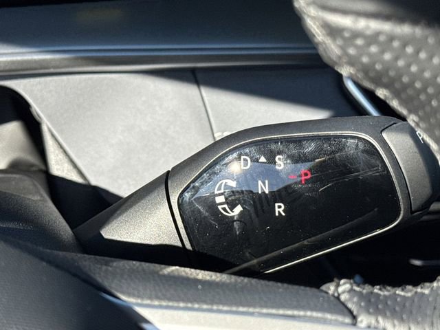 New 2026 Volkswagen Tiguan SE R-Line image 13