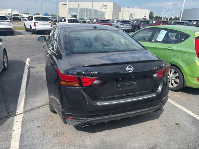 Used 2022 Nissan Altima 2.5 SV w/ SV Premium Package FWD image 6