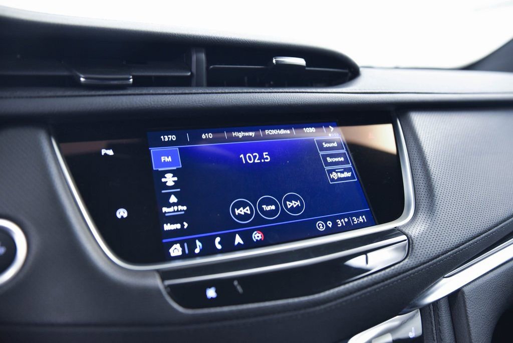 Certified 2025 Cadillac XT5 Premium Luxury image 18