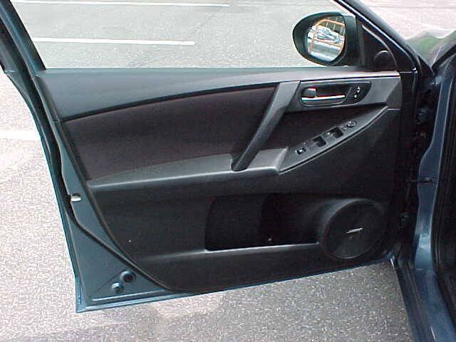 Used 2011 MAZDA MAZDA3 i Touring FWD image 17