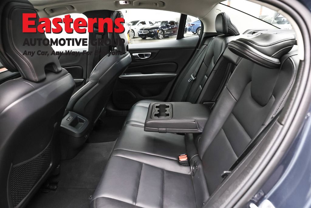 Used 2022 Volvo S60 B5 Momentum AWD/4WD image 21