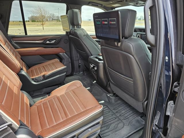 Used 2023 GMC Yukon Denali Ultimate w/ LPO, Floor Liner Package image 28