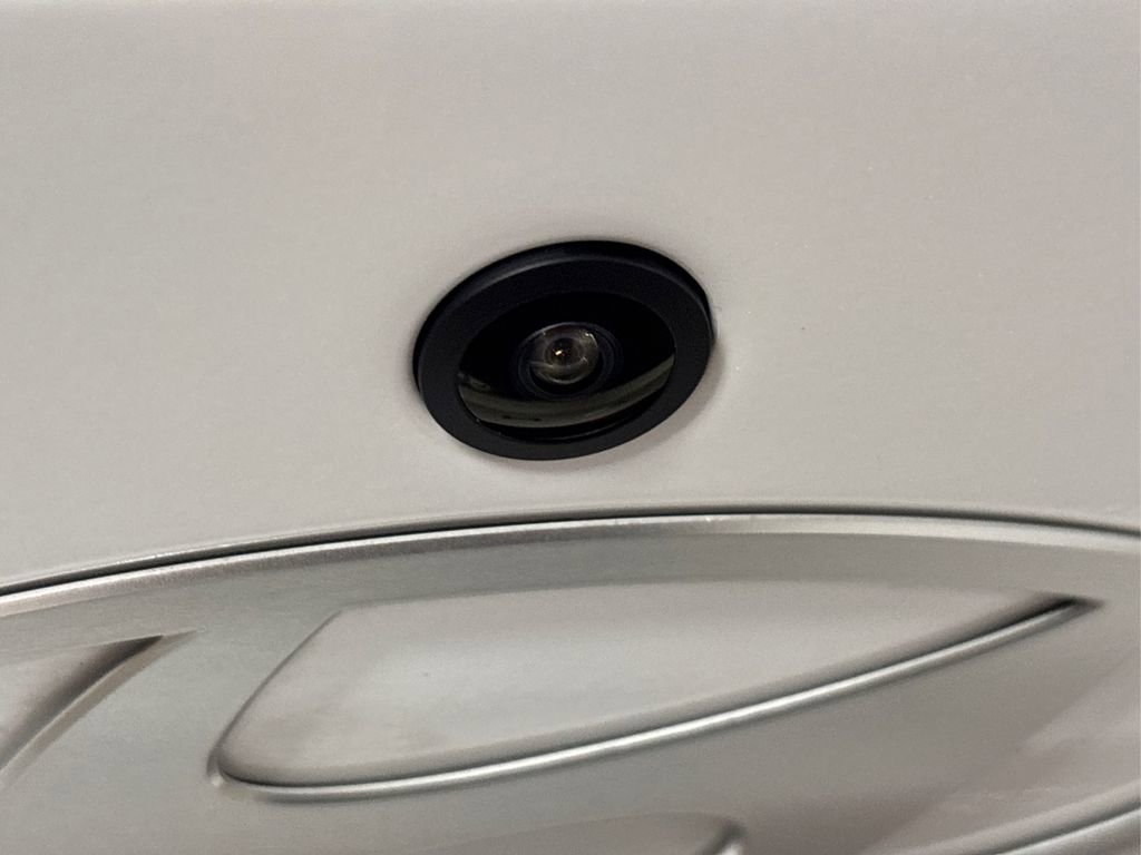 Certified 2025 Hyundai Elantra SEL image 15