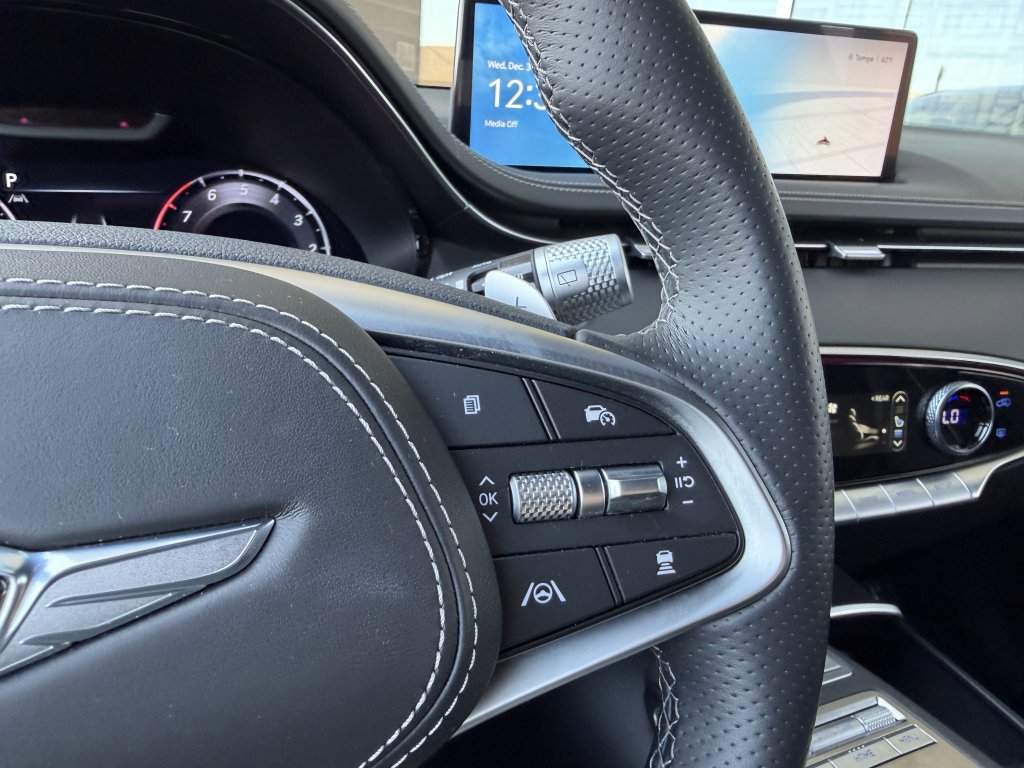 Used 2025 Genesis GV70 2.5T w/ Sport Prestige Package image 30