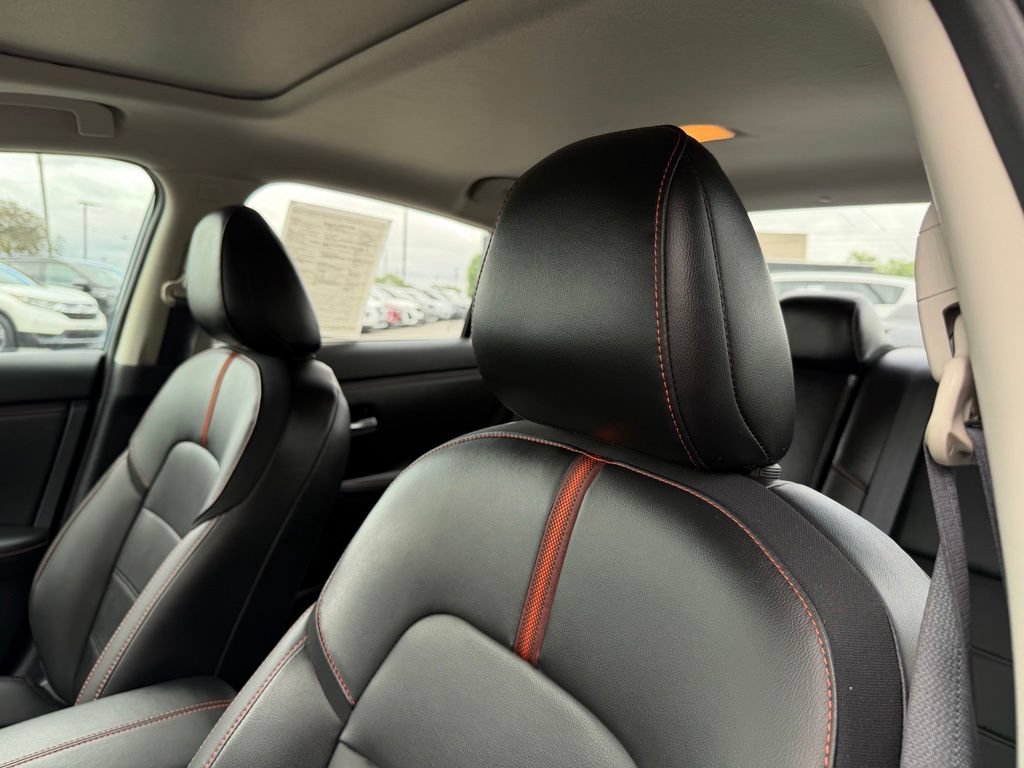 Used 2024 Nissan Sentra SR w/ SR Premium Package FWD image 11