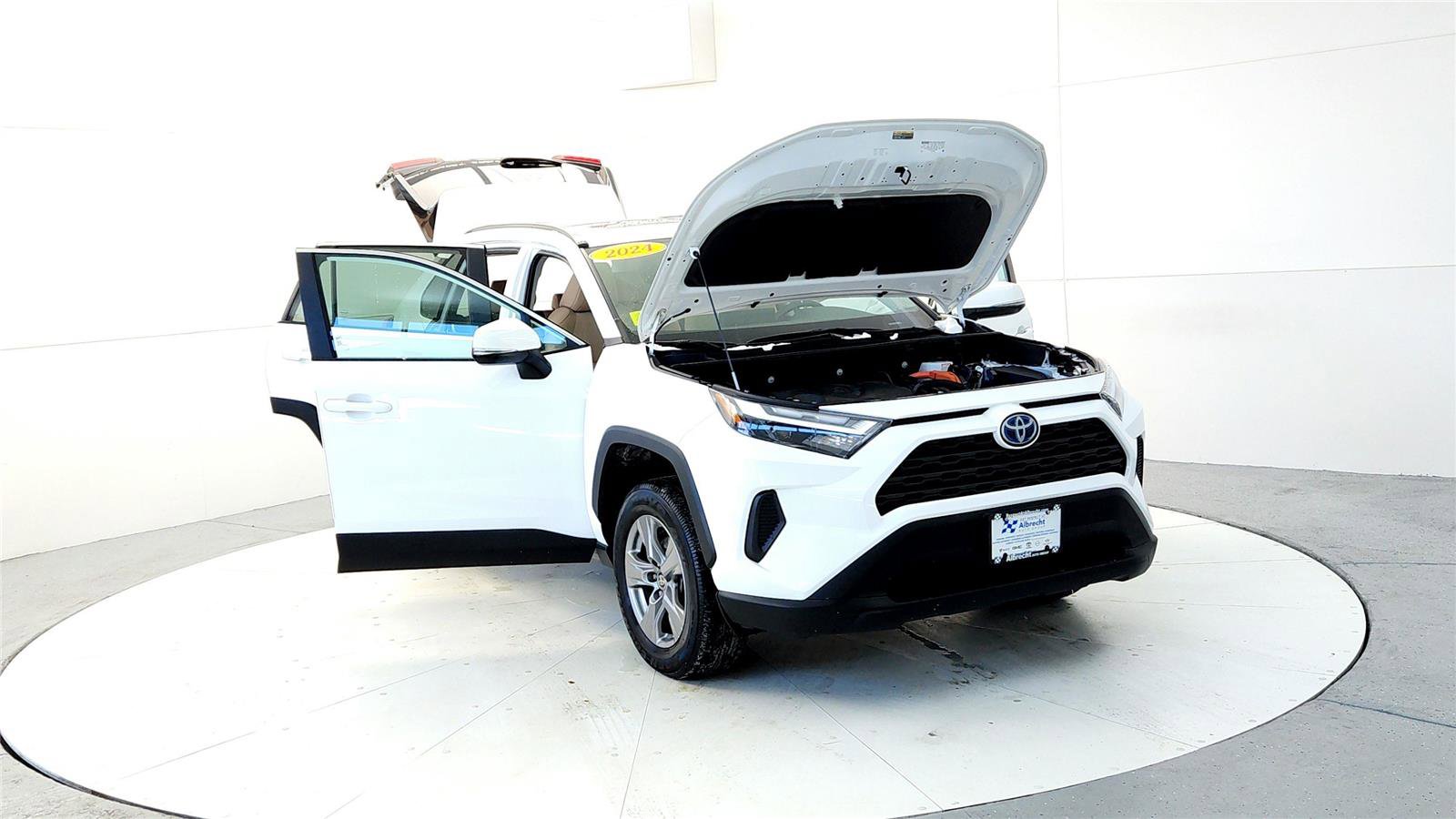 Certified 2024 Toyota RAV4 XLE image 9