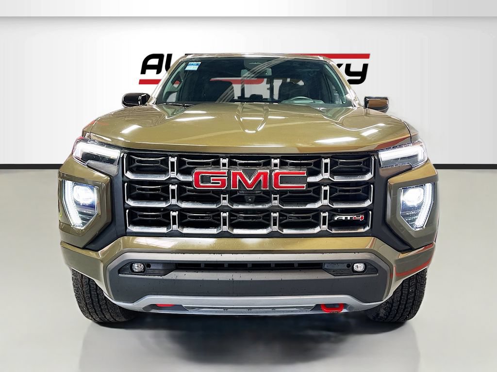 Used 2023 GMC Canyon AT4 w/ AT4 Premium Package AWD/4WD image 2