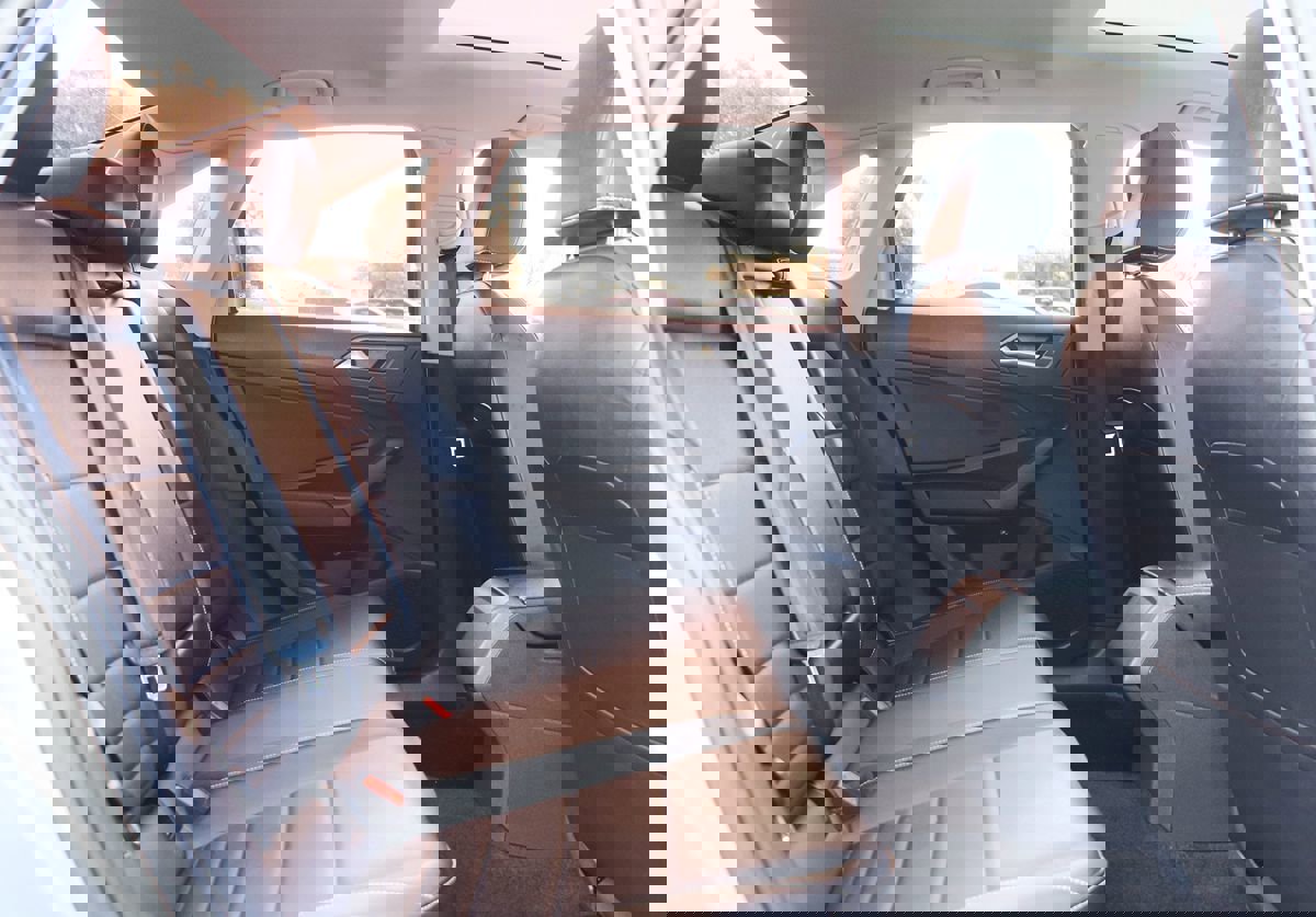 Used 2023 Volkswagen Jetta SE image 27